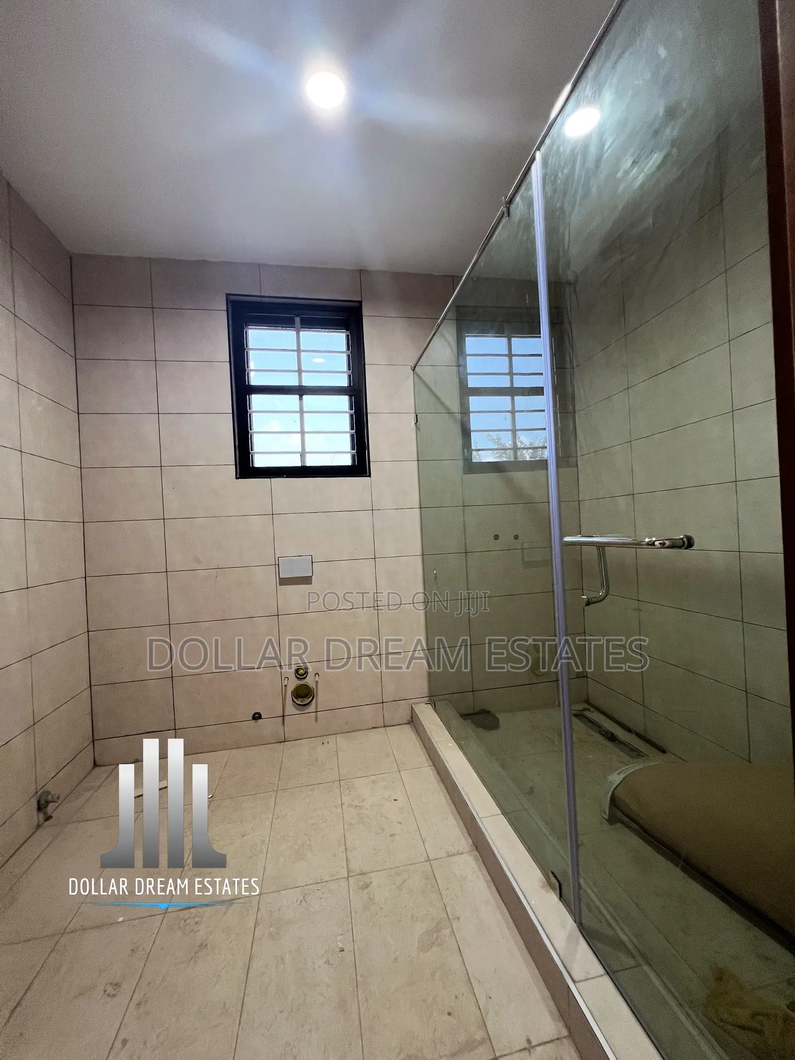9bdrm House in Adjiriganor for sale