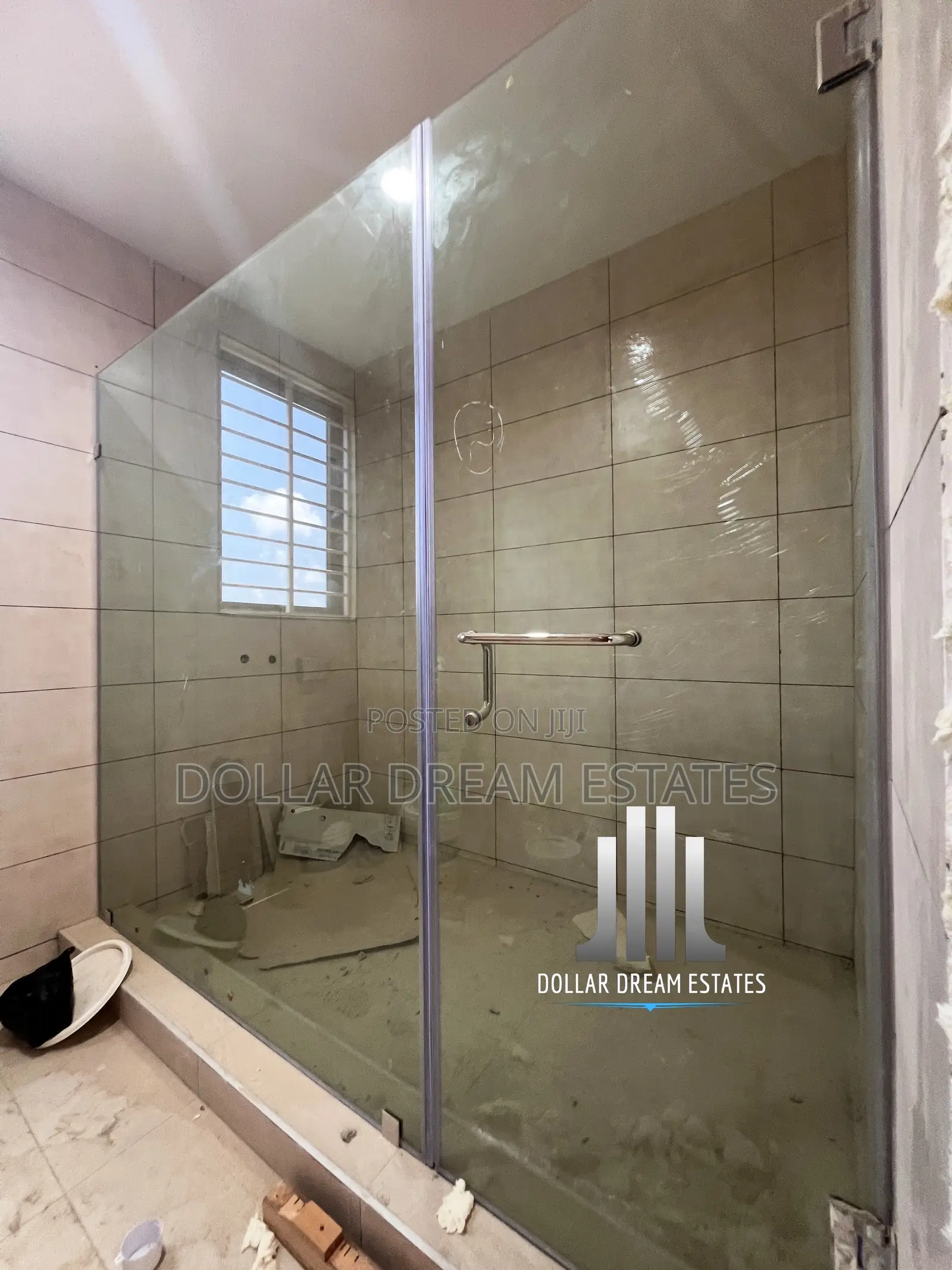 9bdrm House in Adjiriganor for sale
