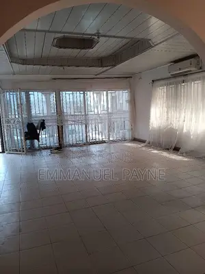 7bdrm House in Madina, Lake Side for sale