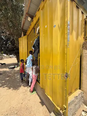 Movable Container With Wooded Floors and Shelves for Sale