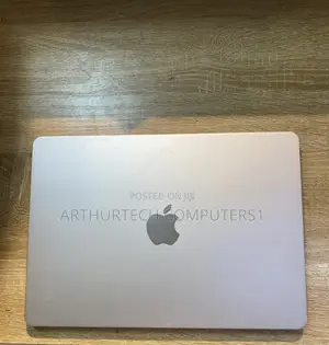 Laptop Apple MacBook Air 2022 M2 8GB Apple M2 SSD 256GB