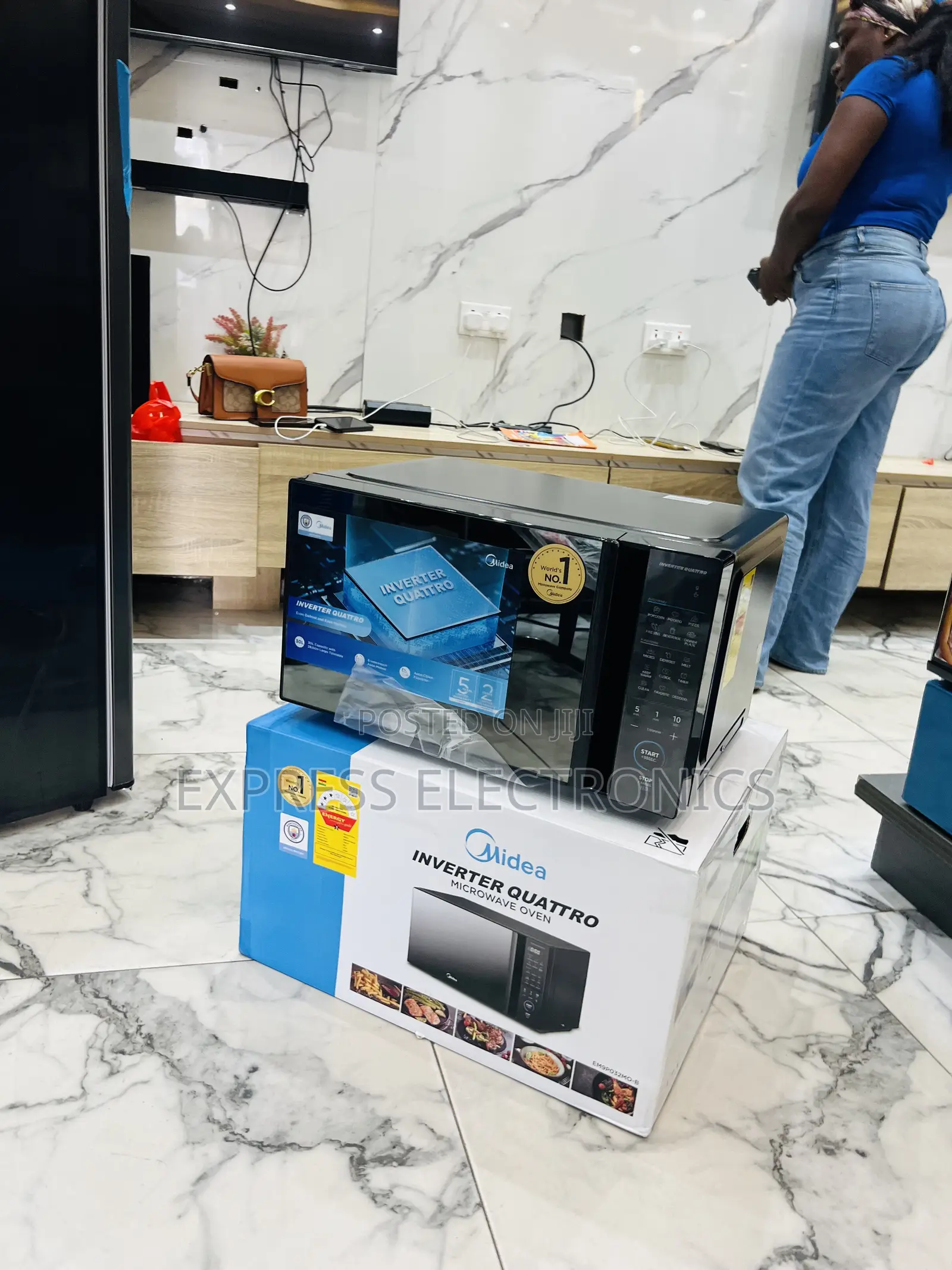 Best Buy for Less Midea 30L Solo Microwave EM9P032MO-B)900W Countertop