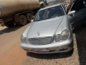 Mercedes-Benz C230 2011 Gray