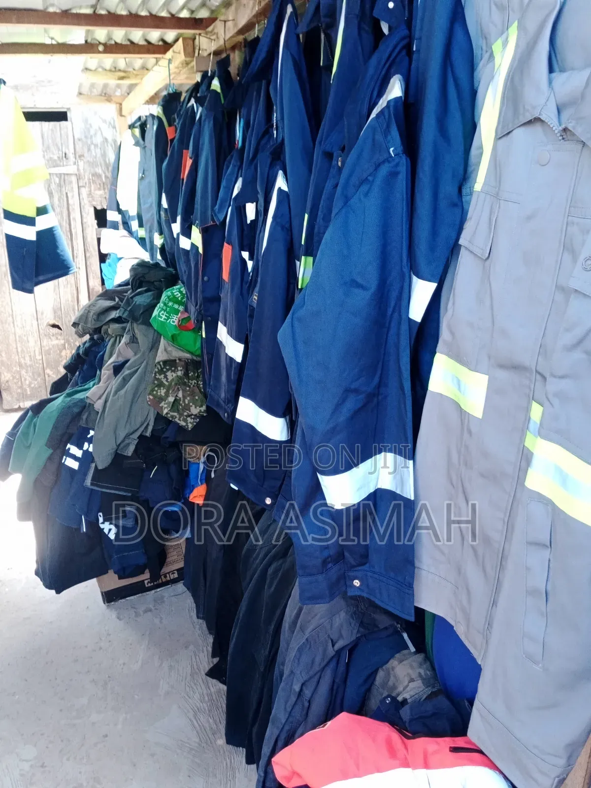 Working Gears and Safety Boot and Reflector