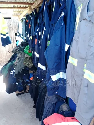 Working Gears and Safety Boot and Reflector