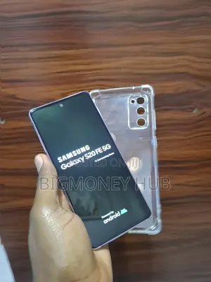 New Samsung Galaxy S20 FE 128 GB Green