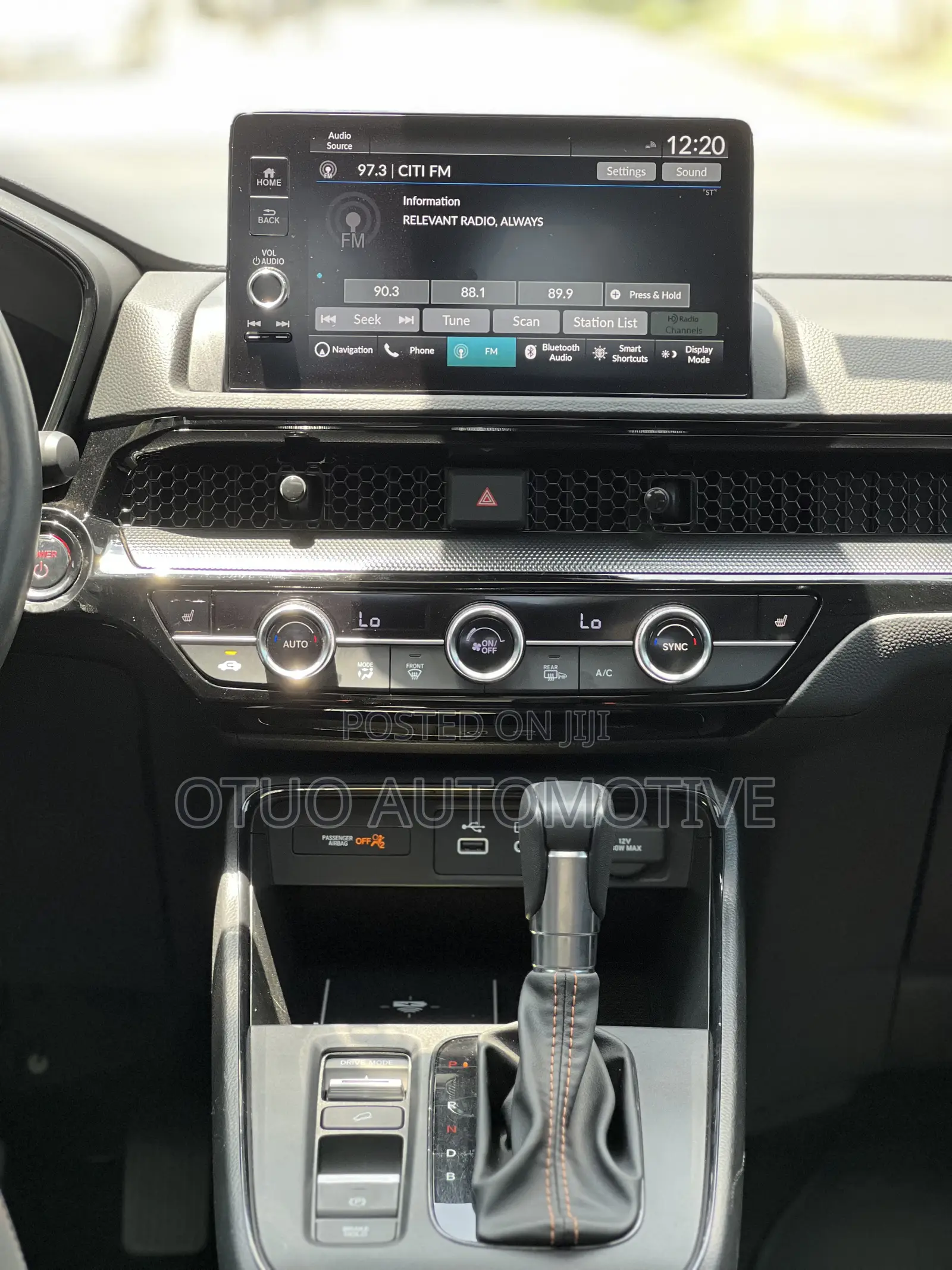 Honda CR-V Hybrid 2023 Silver