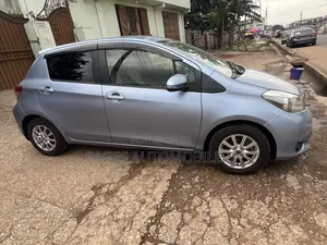Toyota Vitz 1.5 FWD 3dr 2013 Blue