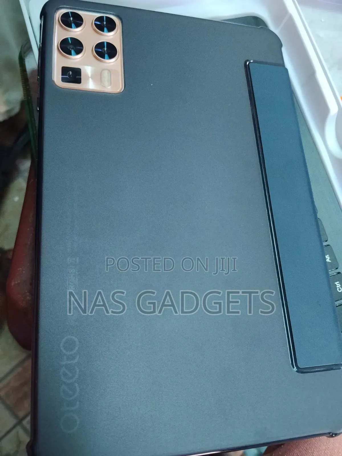 New Mobile Phone 256 GB Gold