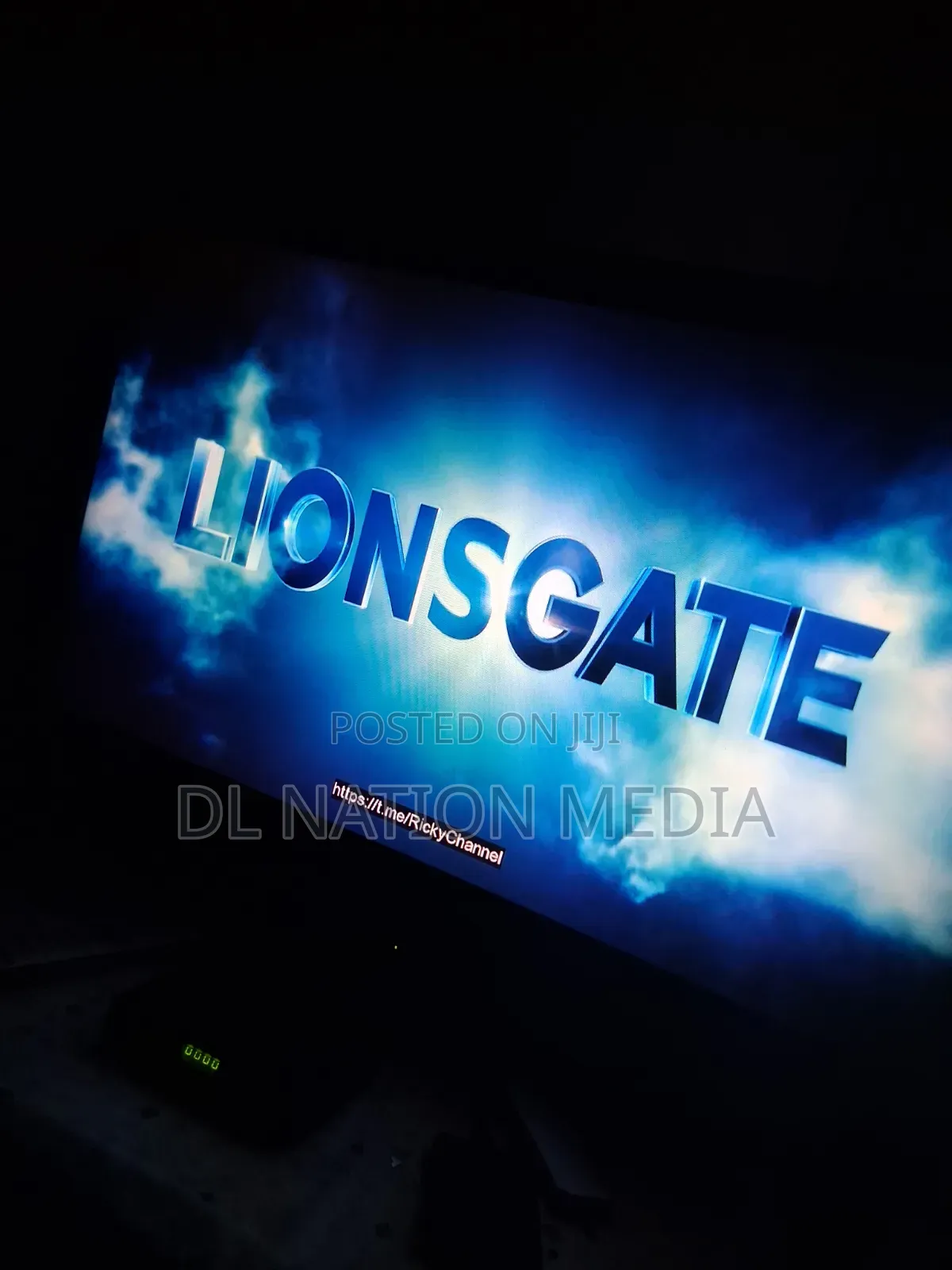 Toshiba 45inch Wide Large HDMI TV