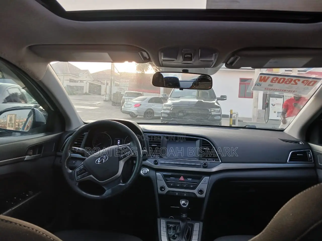 Hyundai Elantra 2018 White
