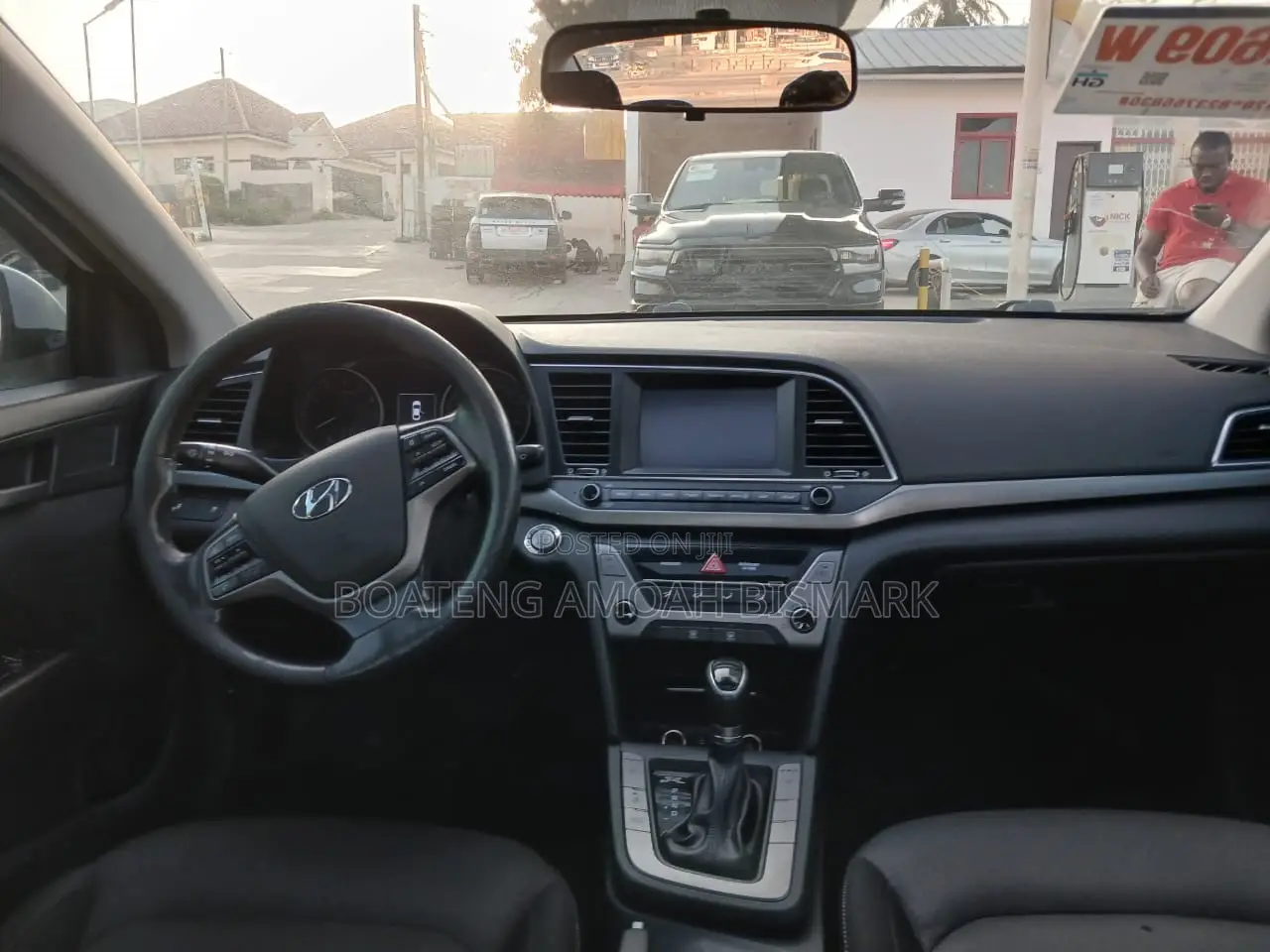 Hyundai Elantra 2018 White