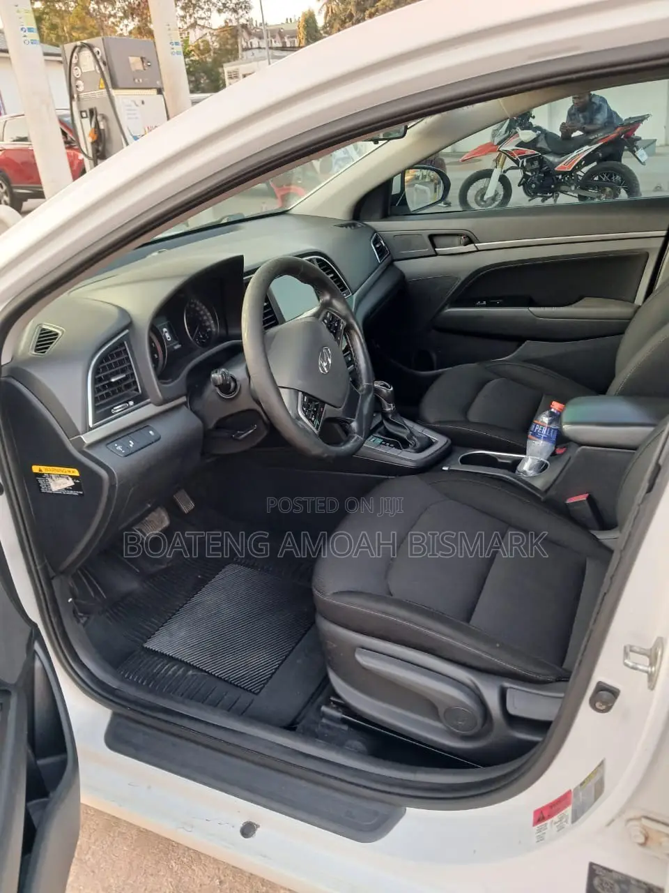 Hyundai Elantra 2018 White