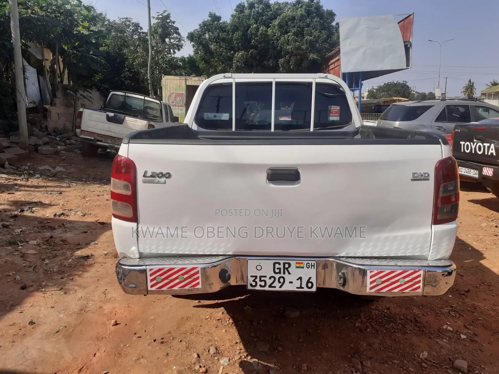 Mitsubishi L200 2015 White