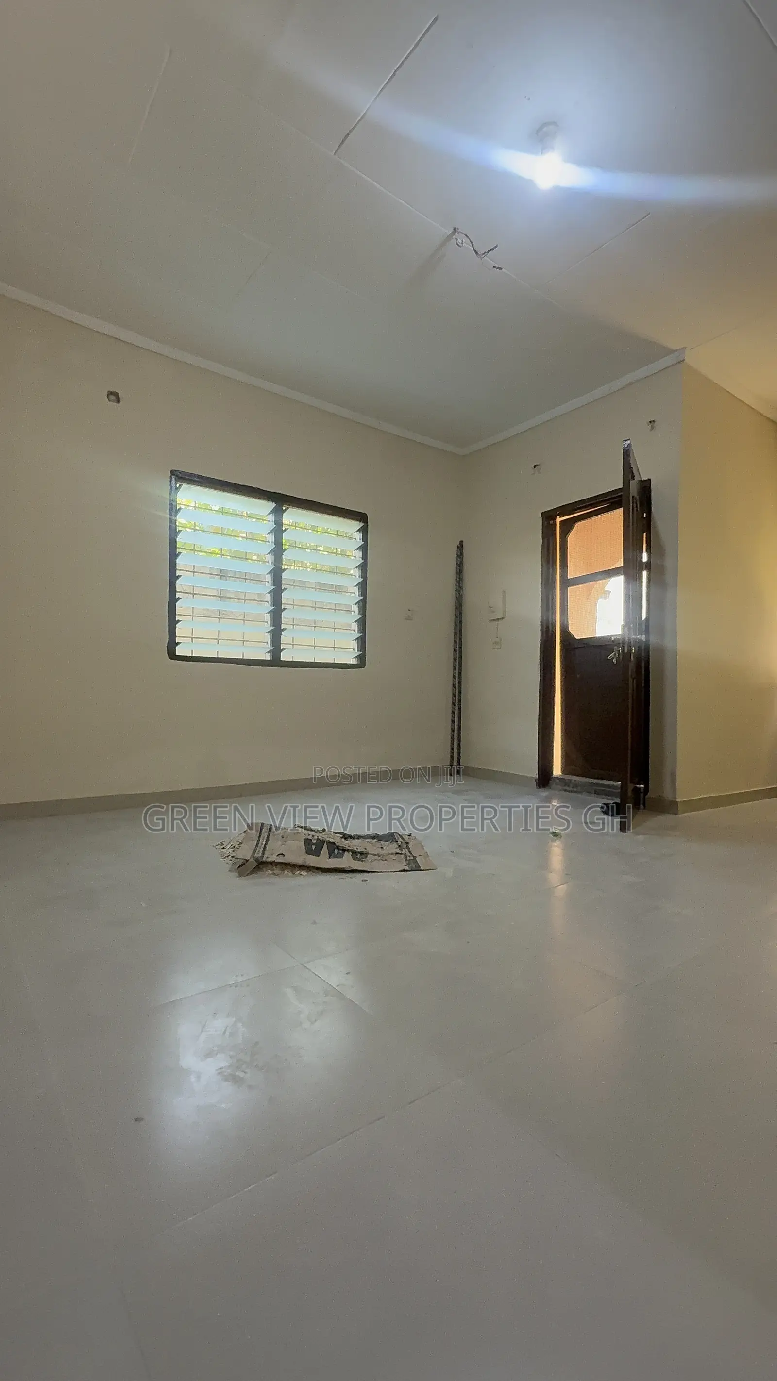 1bdrm Room & Parlour in West Hills Mall Area for rent