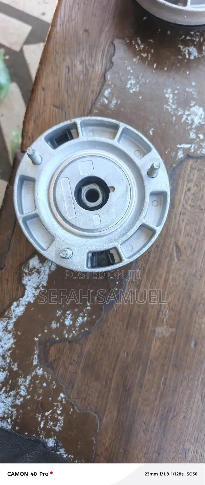 Reange Rover Velar Top Mount
