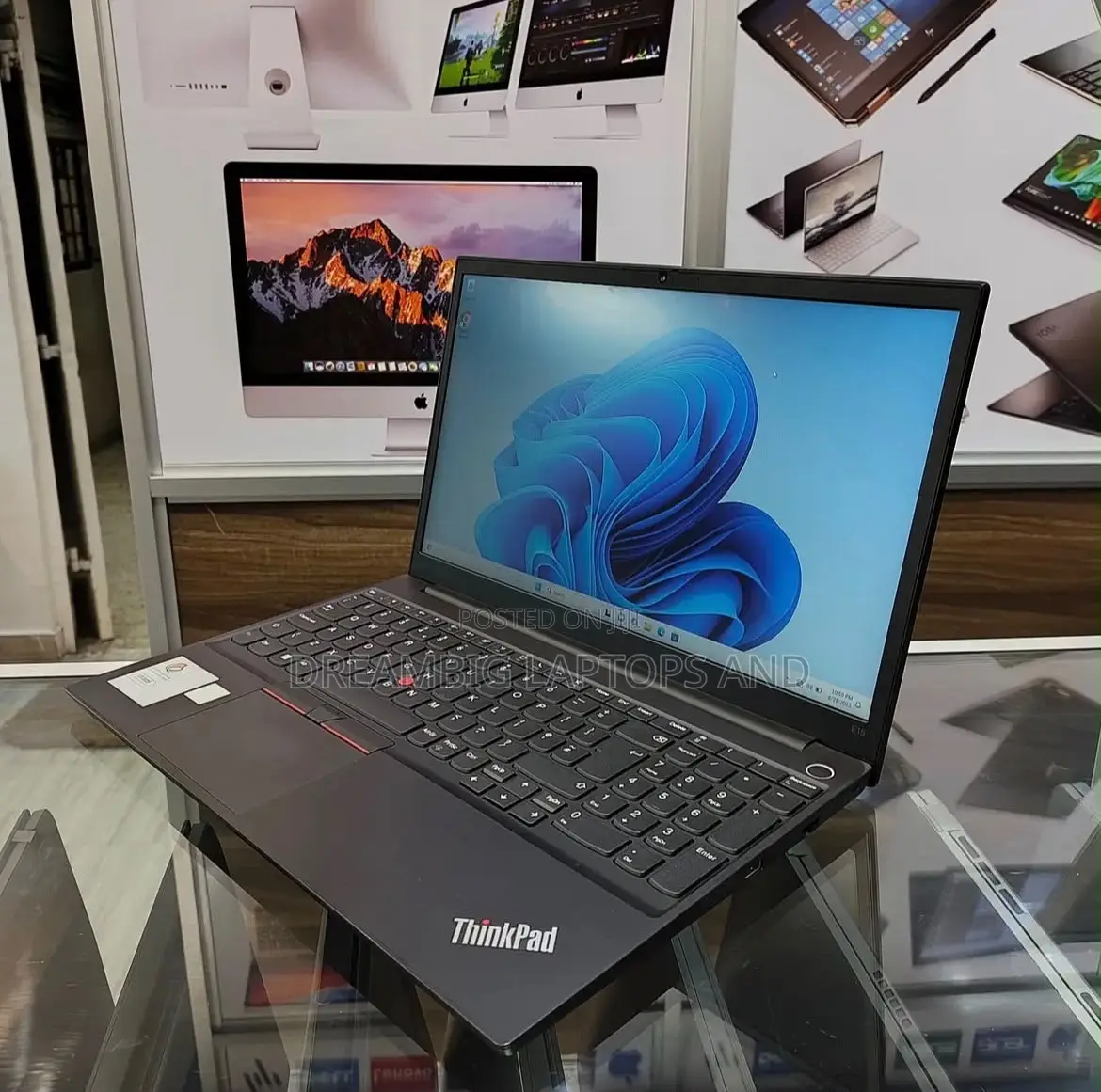 Laptop Lenovo ThinkPad E15 8GB Intel Core i3 SSD 256GB