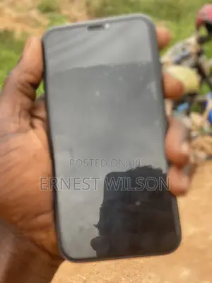 Apple iPhone 11 64 GB Black