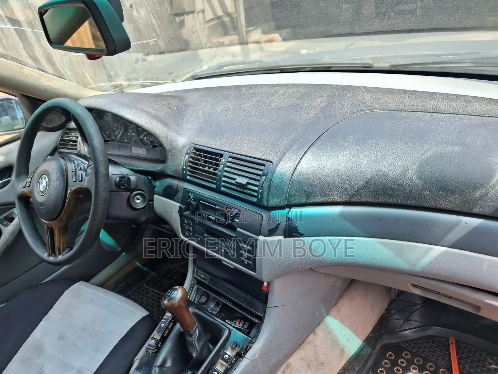 Vehicle and Accessories
