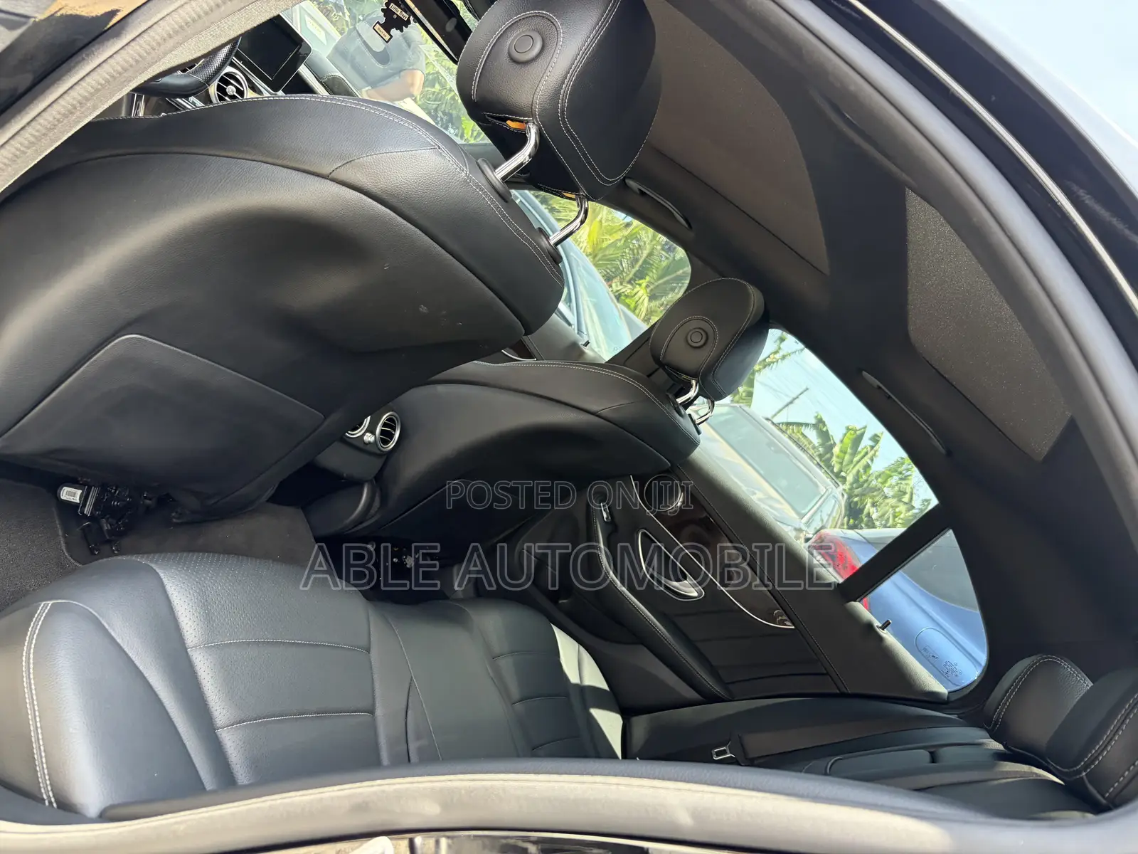 Mercedes-Benz C300 Luxury 4matic Sedan AWD (2.0L 4cyl 7A) 2017 Black