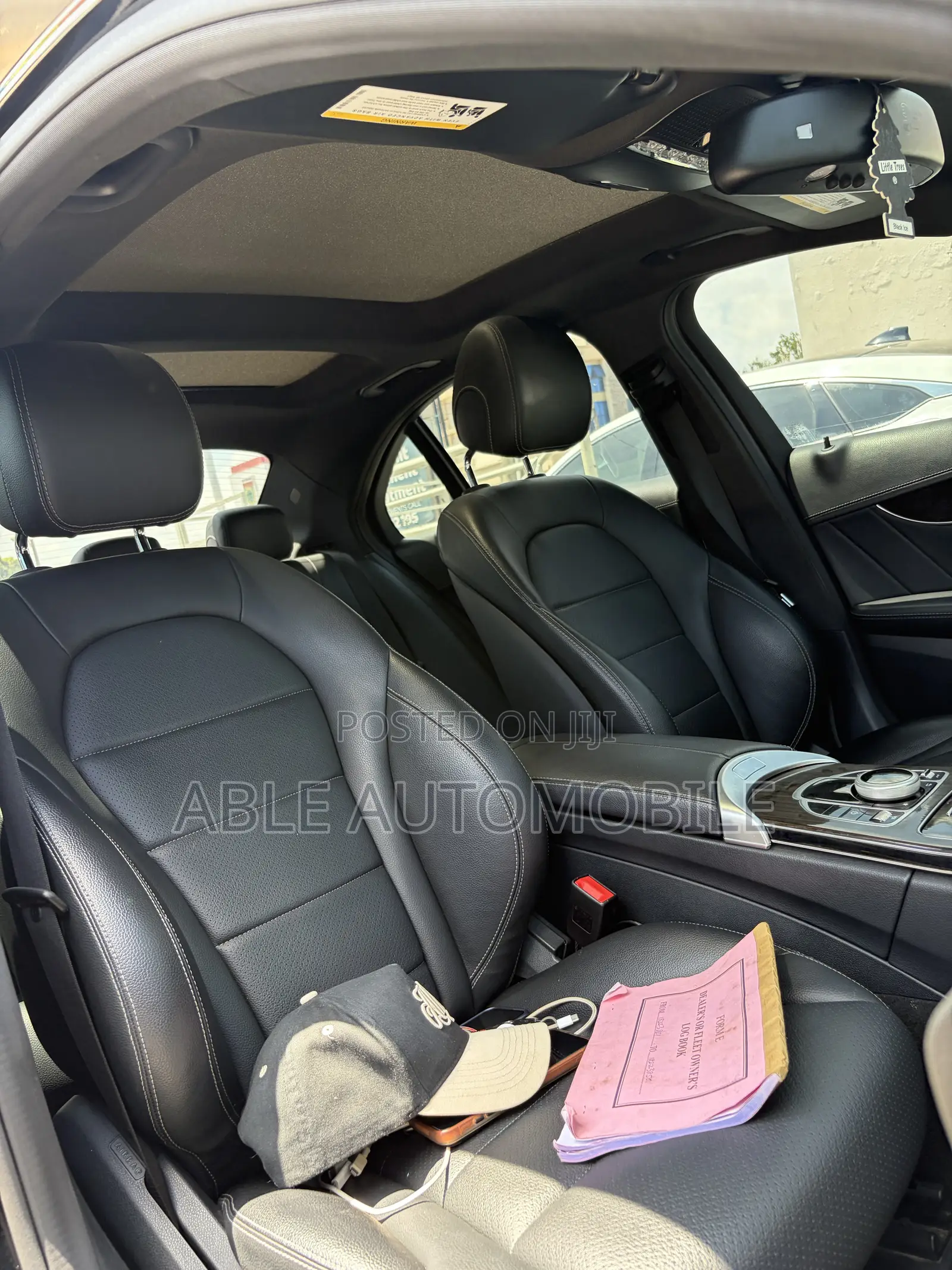 Mercedes-Benz C300 Luxury 4matic Sedan AWD (2.0L 4cyl 7A) 2017 Black