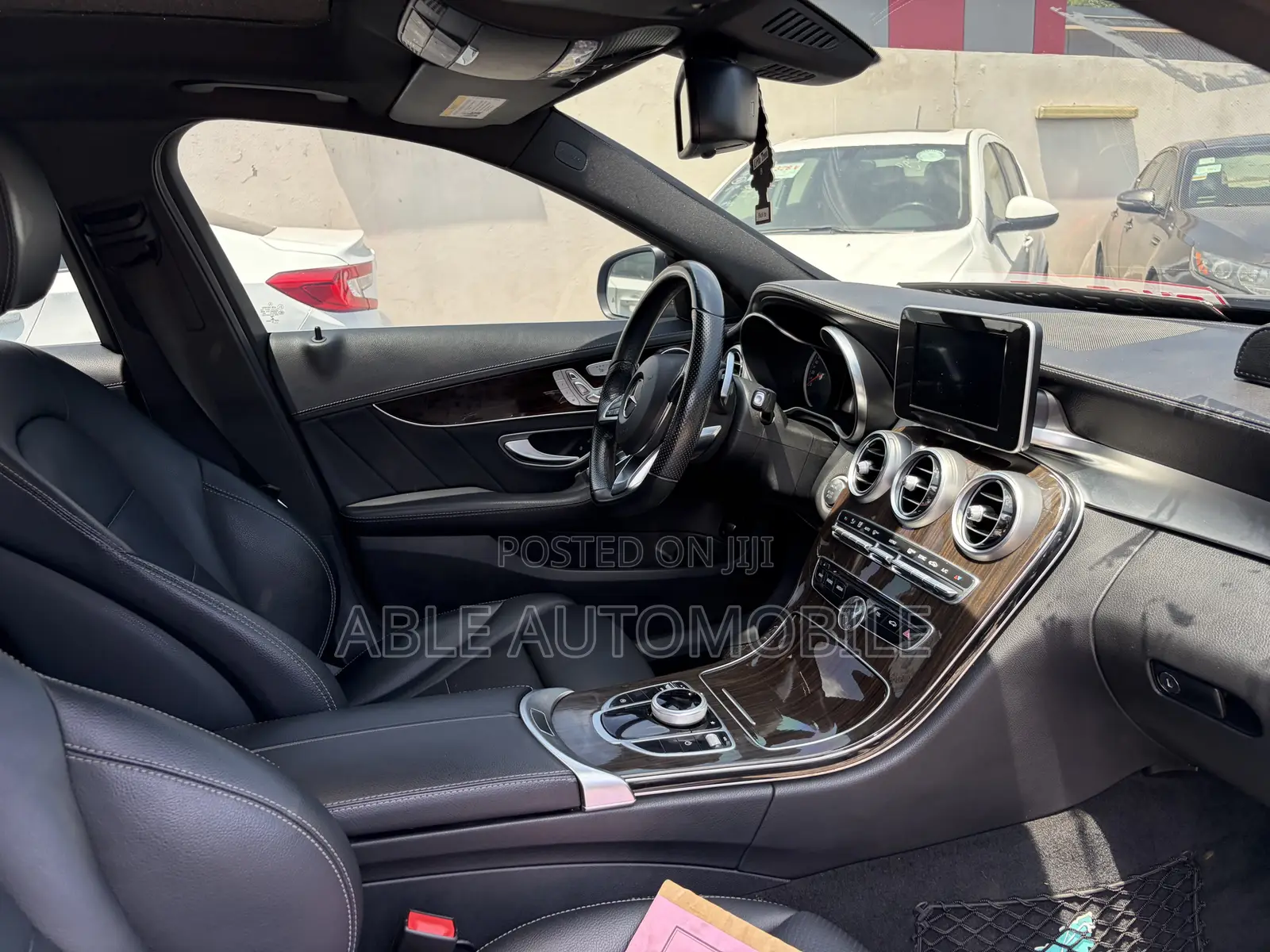 Mercedes-Benz C300 Luxury 4matic Sedan AWD (2.0L 4cyl 7A) 2017 Black