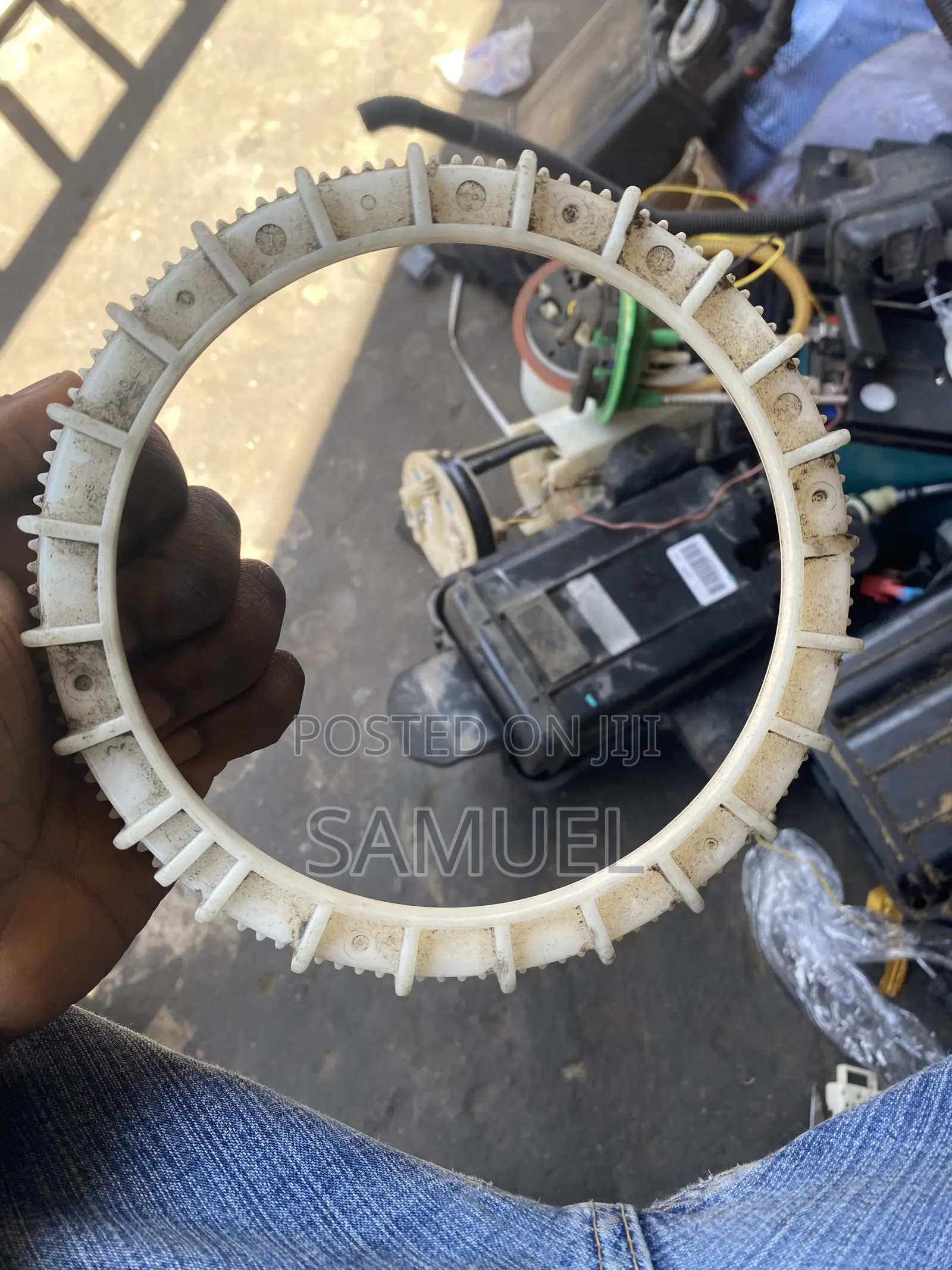 Toyota Vitz Fuel Pump Cover