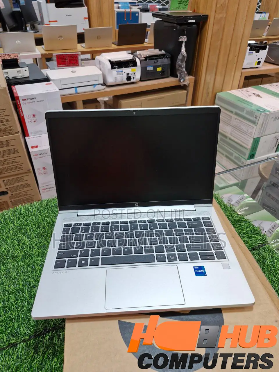 New Laptop HP ProBook 440 G9 8GB Intel Core i7 SSD 512GB