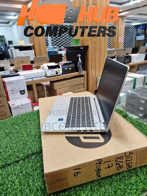New Laptop HP ProBook 440 G9 8GB Intel Core i7 SSD 512GB