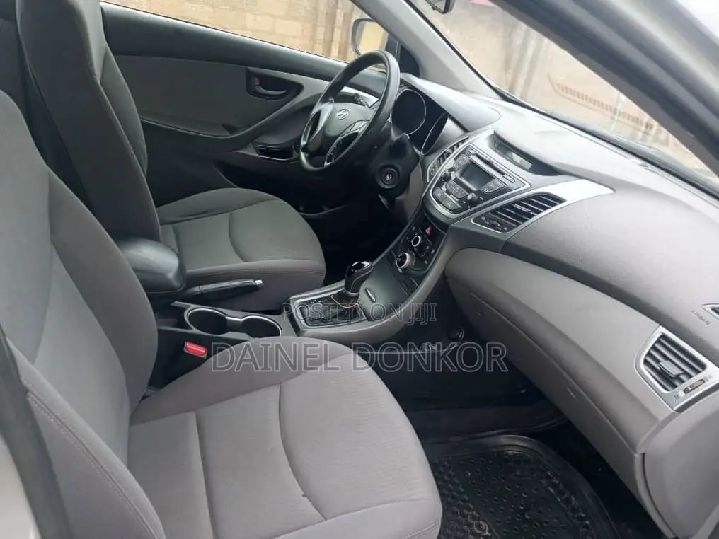 Hyundai Elantra 2013 Silver