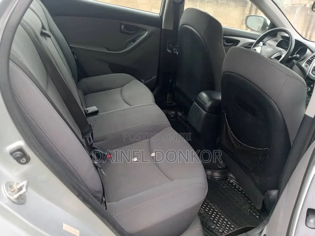 Hyundai Elantra 2013 Silver