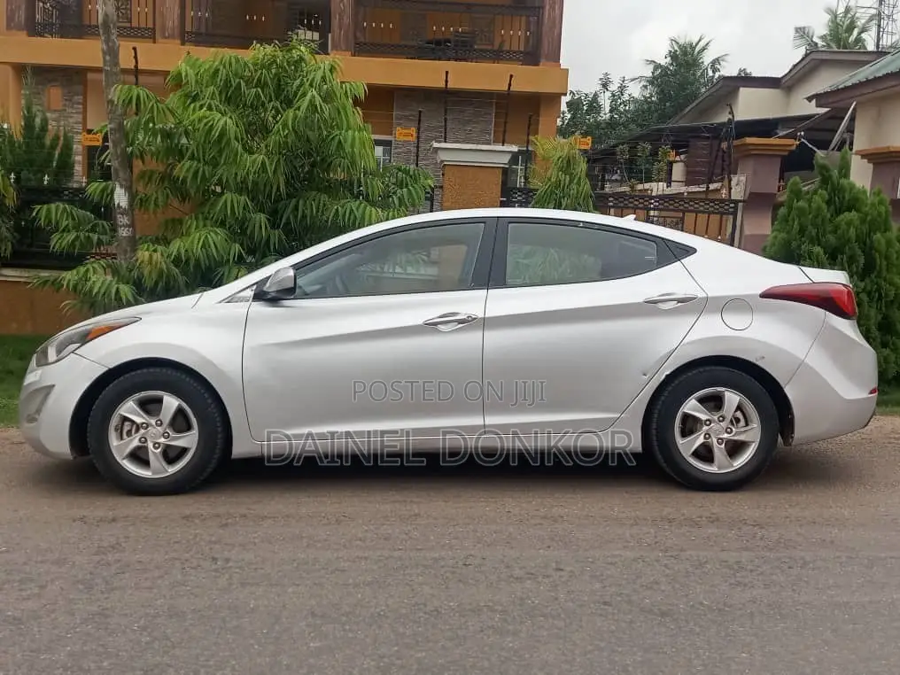 Hyundai Elantra 2013 Silver