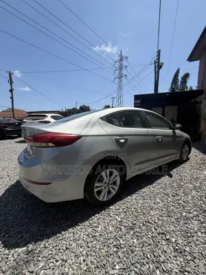 Hyundai Elantra SE 2018 Silver