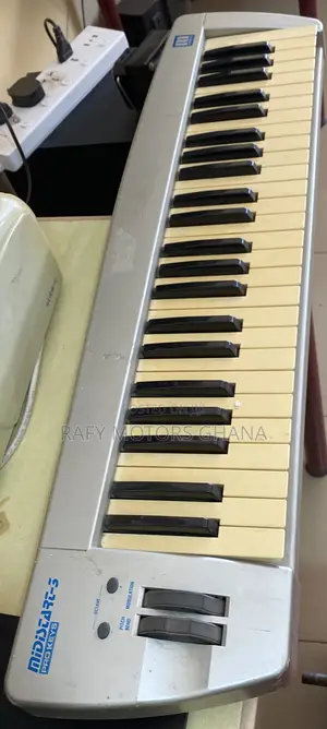 MidiTech -5 Pro Keys