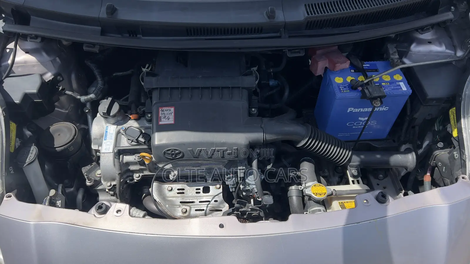 Toyota Vitz 1.3 FWD 5dr 2010 Silver