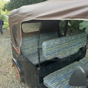 Bajaj RE 2025 Black
