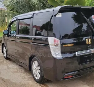 Honda Stepwgn 2011 Black