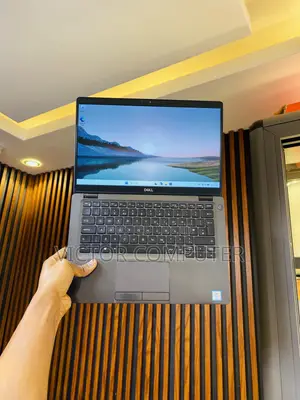 Laptop Dell Latitude 5300 8GB Intel Core i5 SSD 256GB