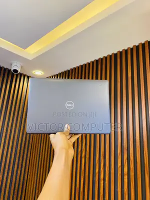 Laptop Dell Latitude 5300 8GB Intel Core i5 SSD 256GB