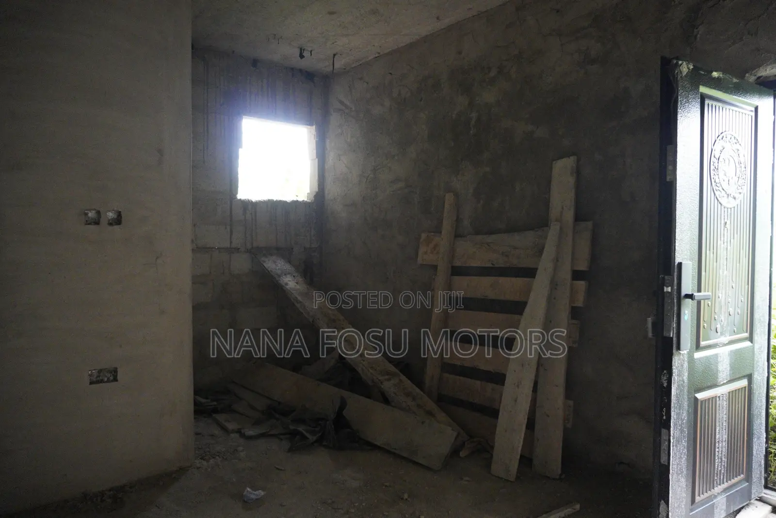 3bdrm House in Takoradi for sale