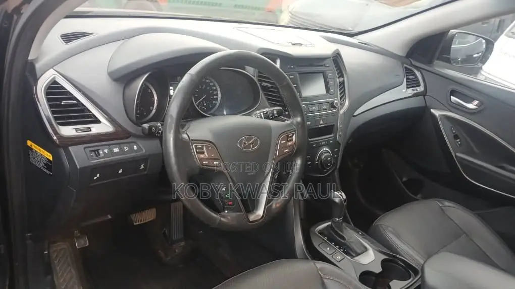 Hyundai Santa Fe SE AWD 2017 Black
