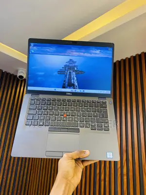 Laptop Dell Latitude 5400 8GB Intel Core i5 SSD 256GB