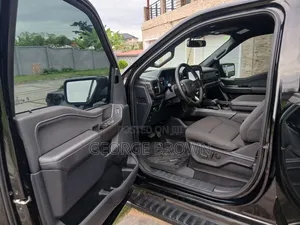 Ford F-150 XLT 2024 Black
