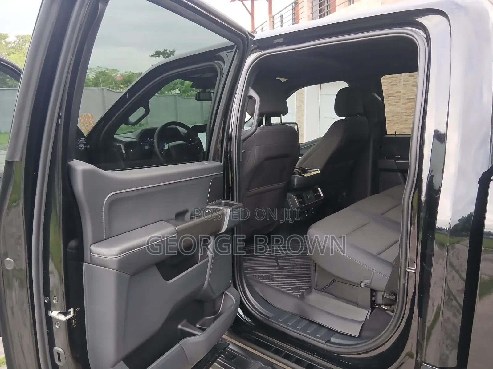 Ford F-150 XLT 2024 Black