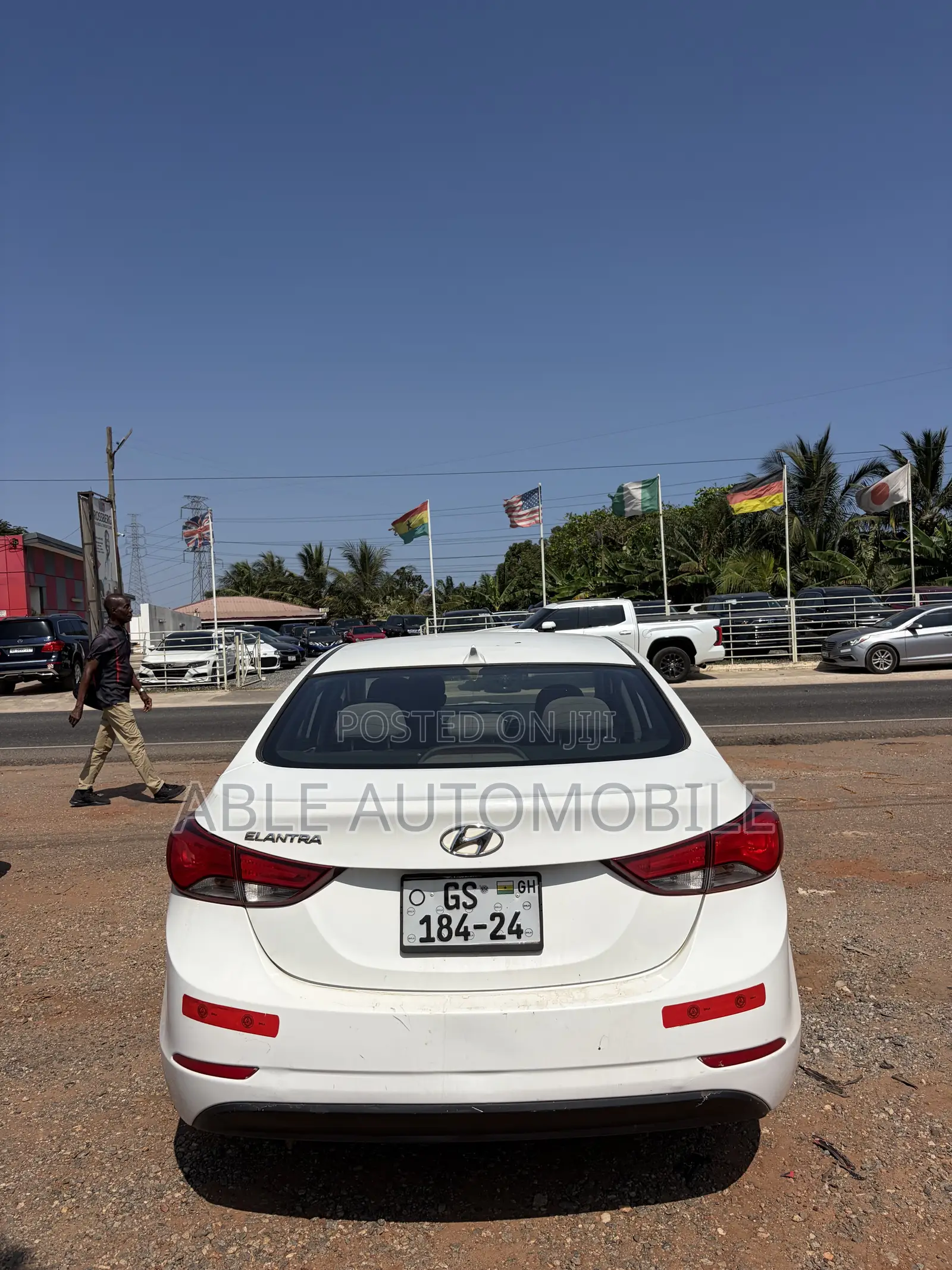 Hyundai Elantra SE 4dr Sedan (1.8L 4cyl 6A) 2014 White