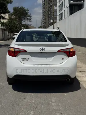 Toyota Corolla S 4dr Sedan (1.8L 4cyl CVT) 2016 White