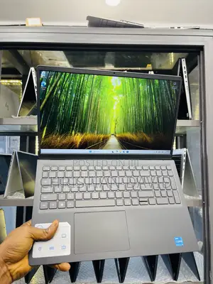 Laptop Dell Inspiron 15 3530 16GB Intel Core i5 SSD 512GB
