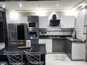 3bdrm Apartment in Borteyman Ssnit Flat, Sakumono for sale