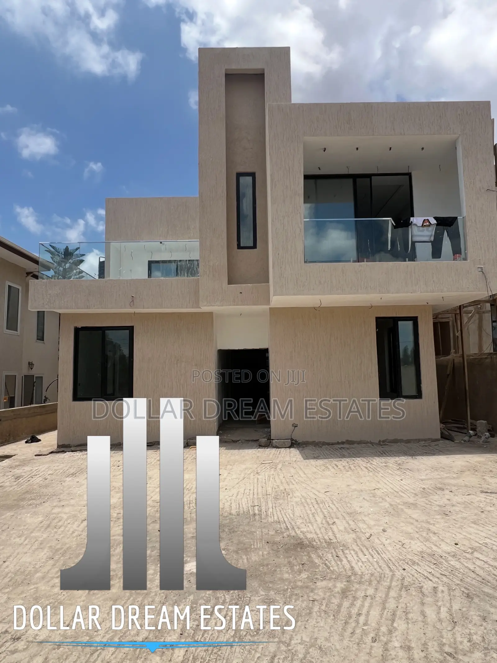 5bdrm House in Adjiriganor for sale
