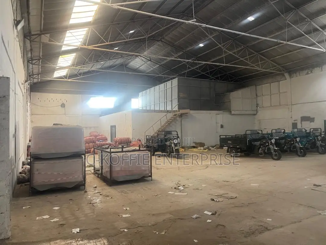 750 SQM Warehouse + 3bedrooms HRS at North Kaneshie Industrial Area